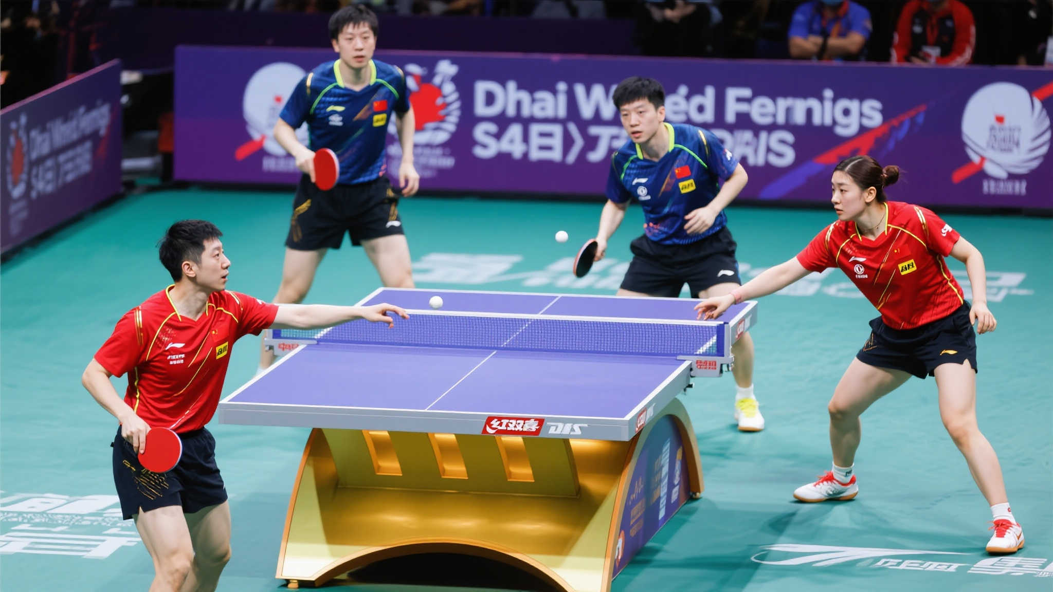 费尔南德斯 费尔南德斯